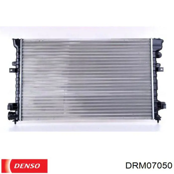 DRM07050 Denso radiador