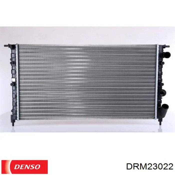 DRM23022 Denso radiador