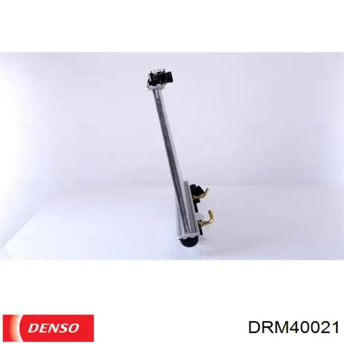 DRM40021 Denso radiador