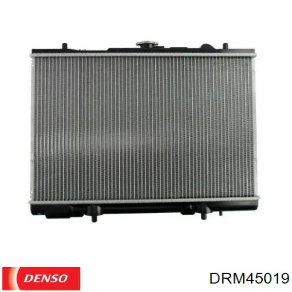DRM45019 Denso radiador