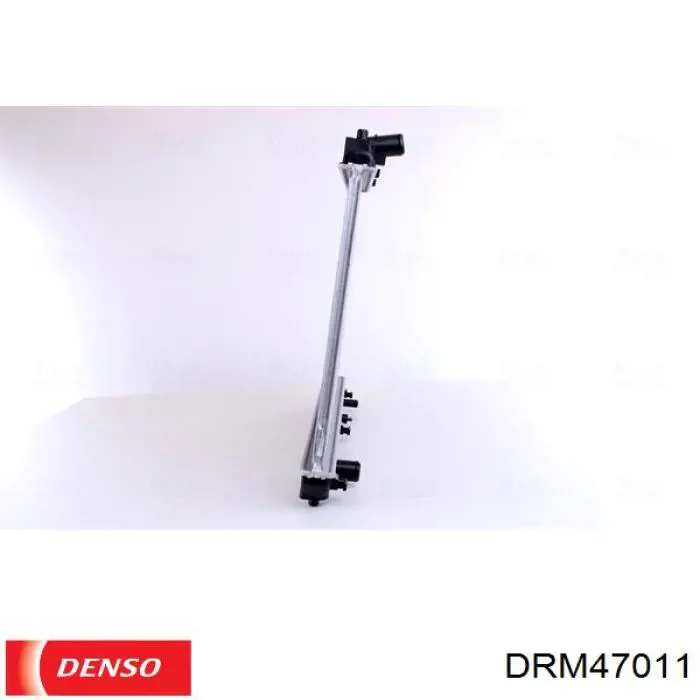 DRM47011 Denso radiador