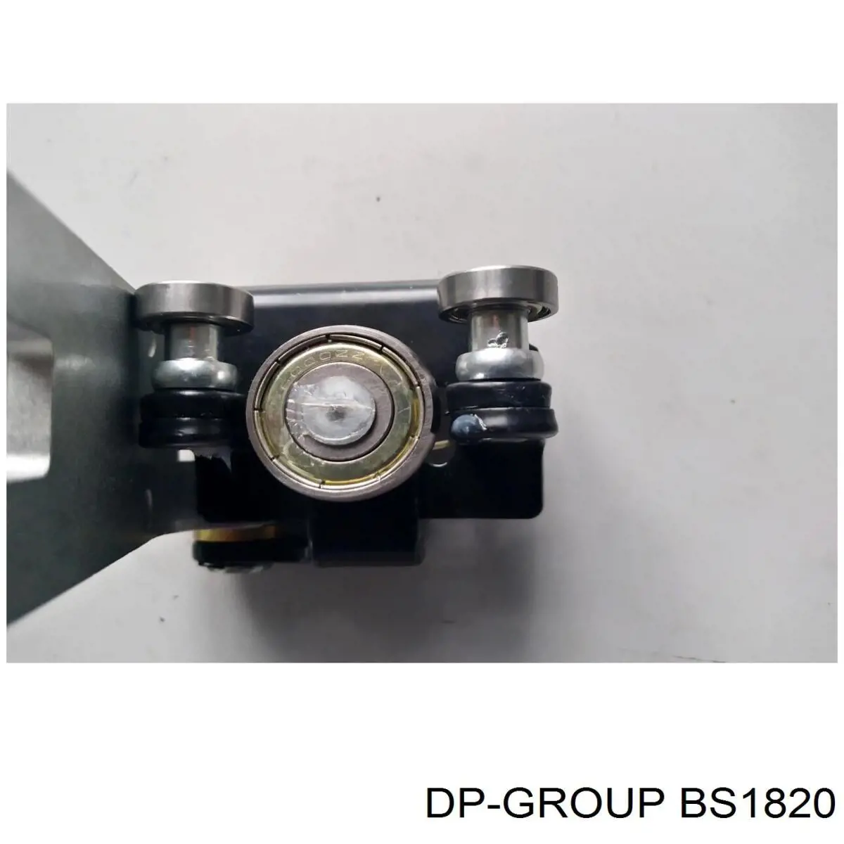 Rodillo central derecho de puerta corrediza BS1820 DP Group