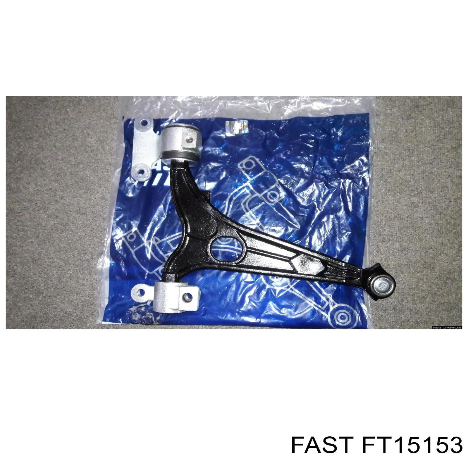 Comprar FT15153 Fast Brazo inferior izquierdo de la suspensión delantera