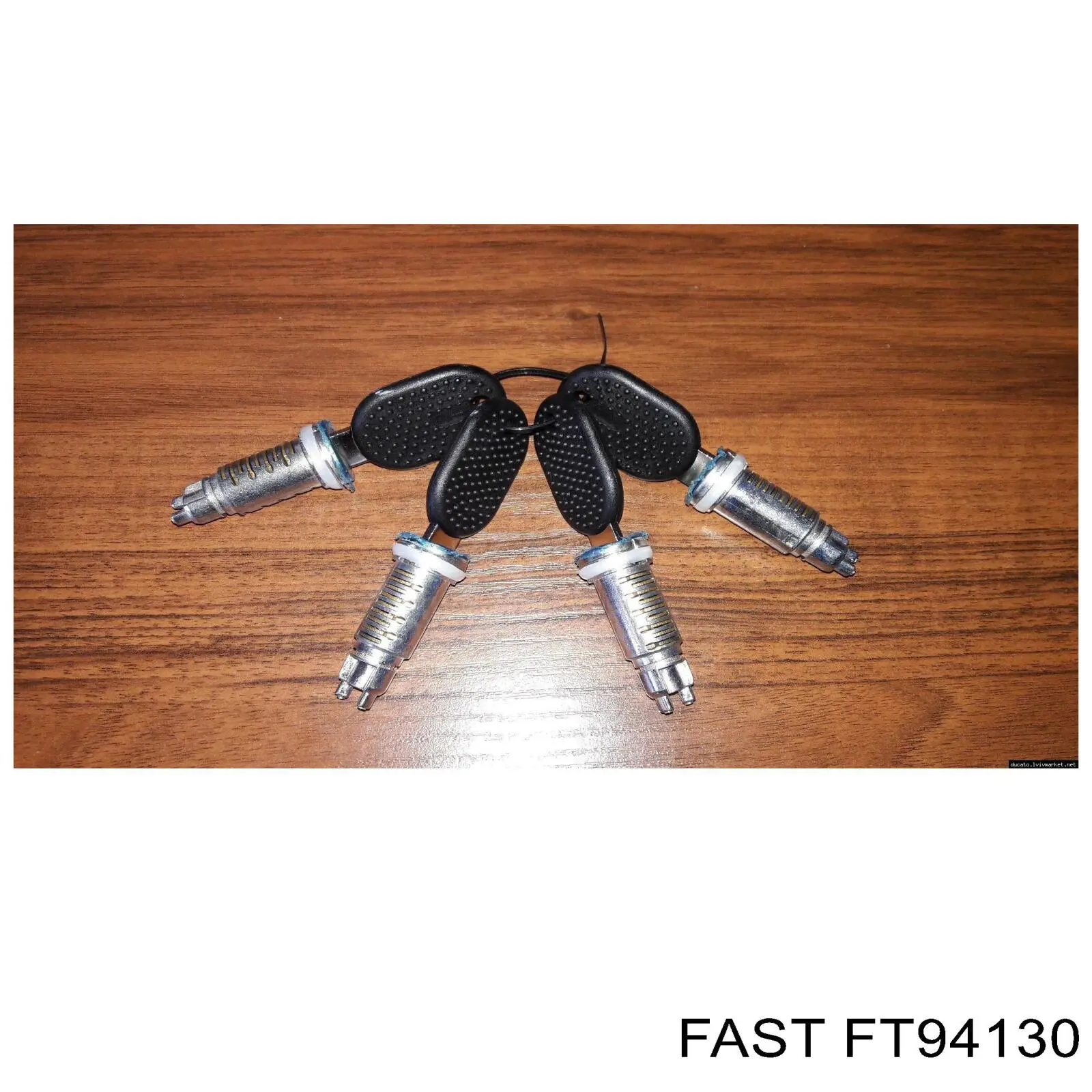 Cilindro de cerradura de la puerta delantera derecha Fast FT94130 precio, desde 17,32 EUR