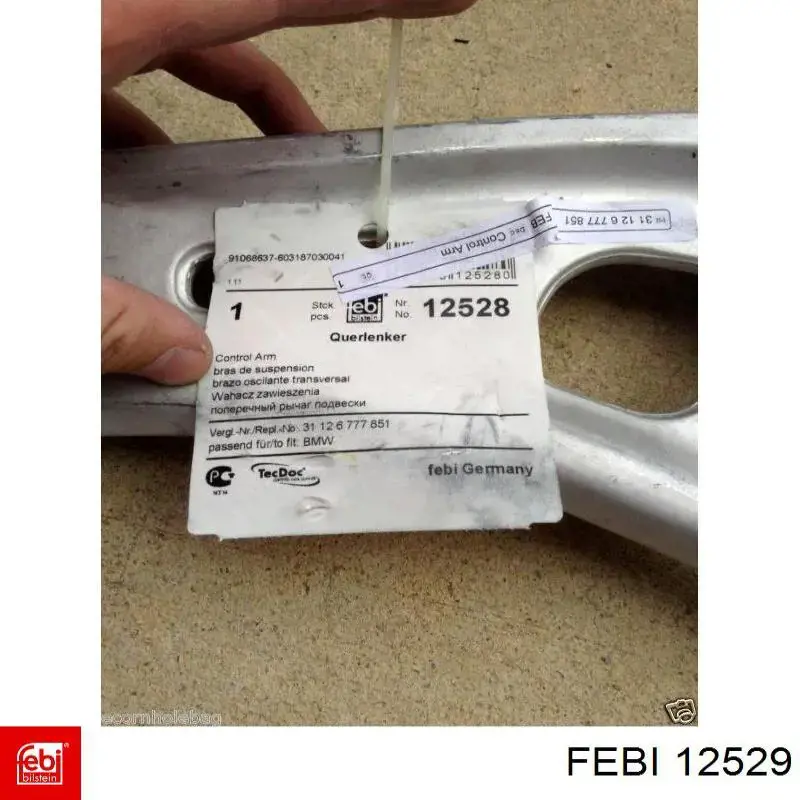 12529 Febi Brazo inferior derecho de la suspensión delantera