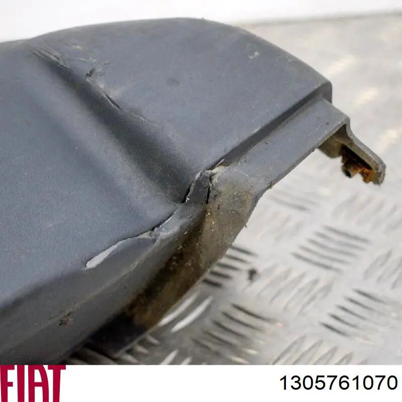 Comprar 1305761070 Fiat/Alfa/Lancia Parachoques trasero, parte derecha