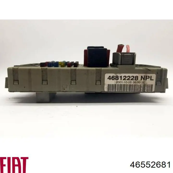 46552681 Fiat/Alfa/Lancia caja de fusibles, trasera interior