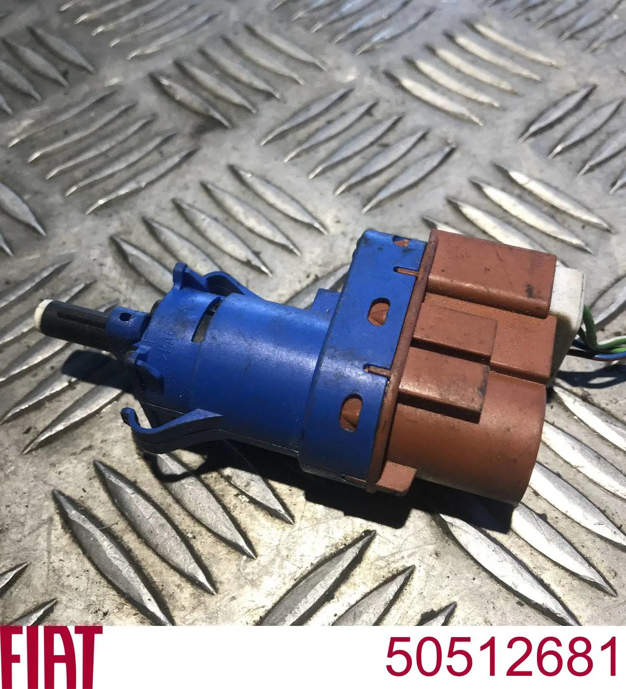 Comprar 50512681 Fiat/Alfa/Lancia Interruptor de luz de freno