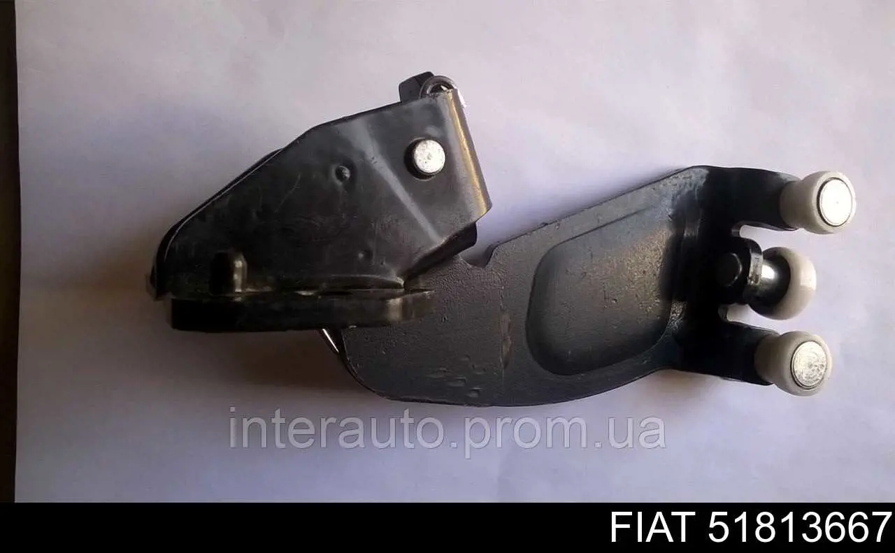 Comprar 51813667 Fiat/Alfa/Lancia Rodillo central izquierdo de puerta corrediza