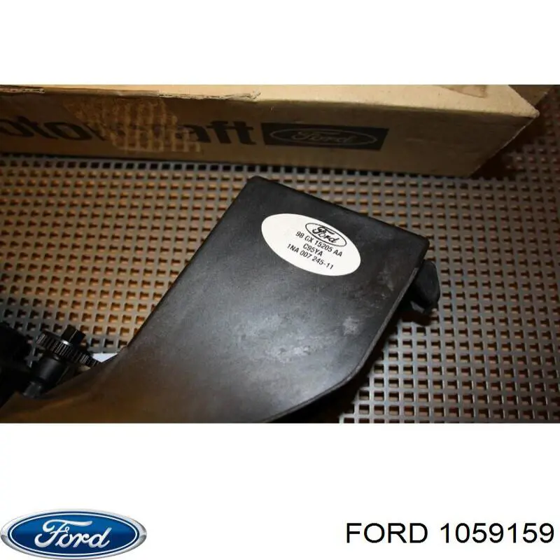1043089 Ford luz antiniebla izquierdo