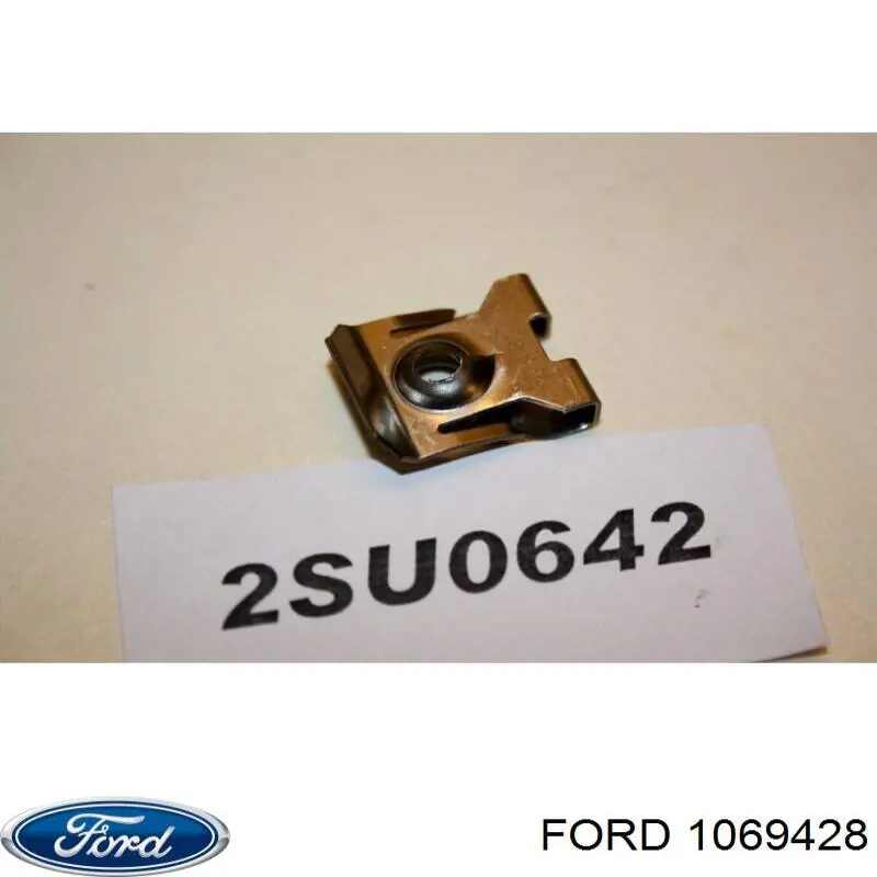 1747951 Ford arandela elástica