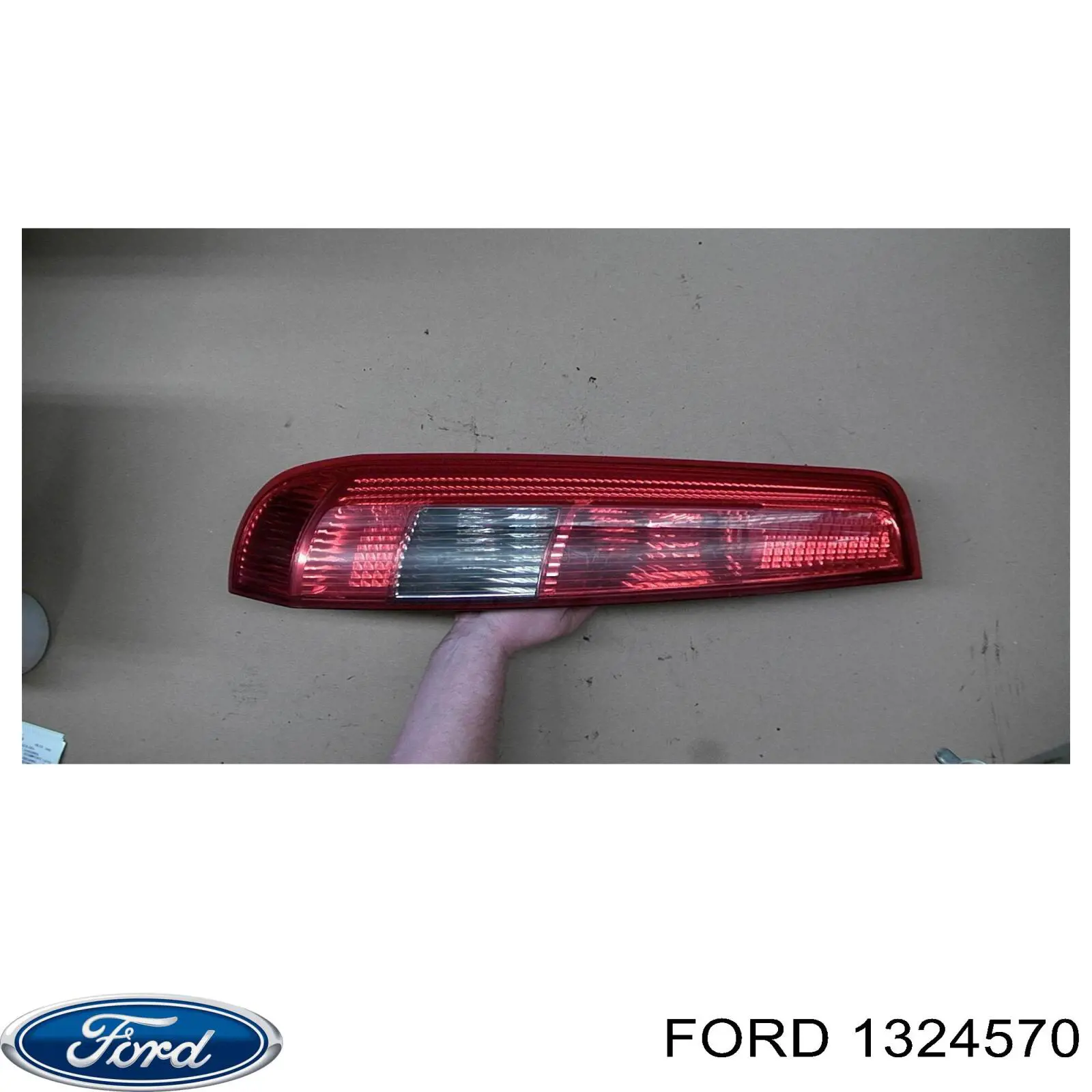 Piloto trasero izquierdo Ford 1324570 precio, desde 58,08 EUR