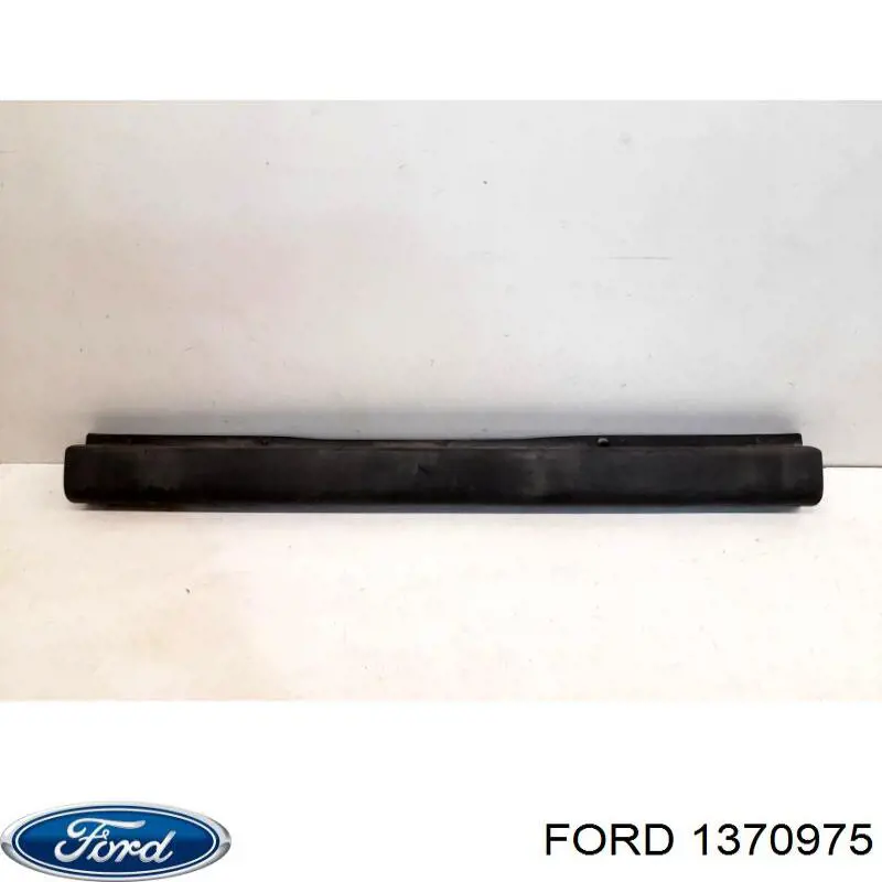 1370975 Ford Parachoques trasero, parte central