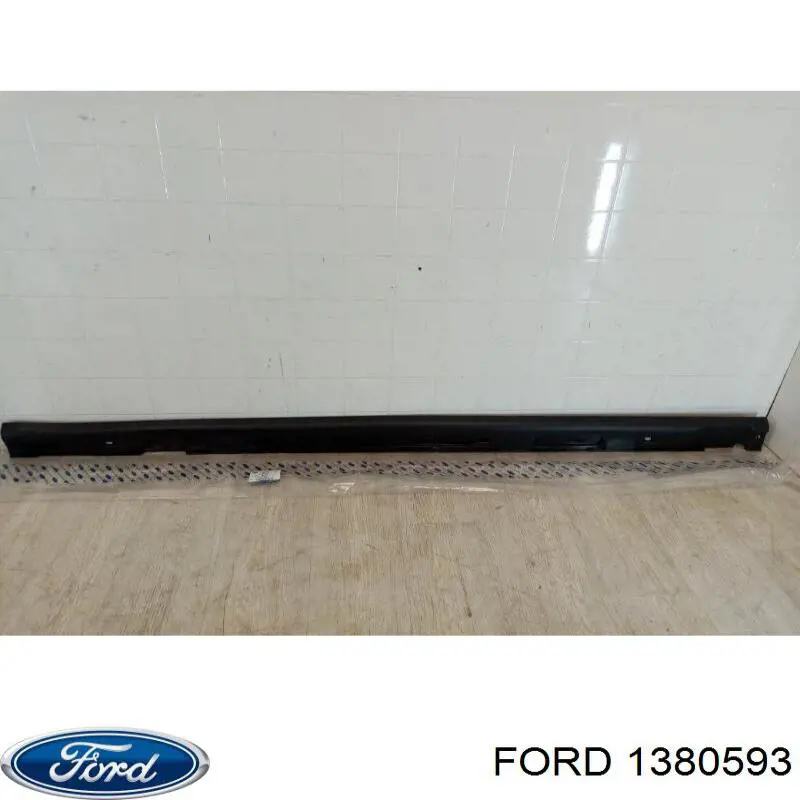 Comprar 1380593 Ford Moldura exterior derecha del umbral
