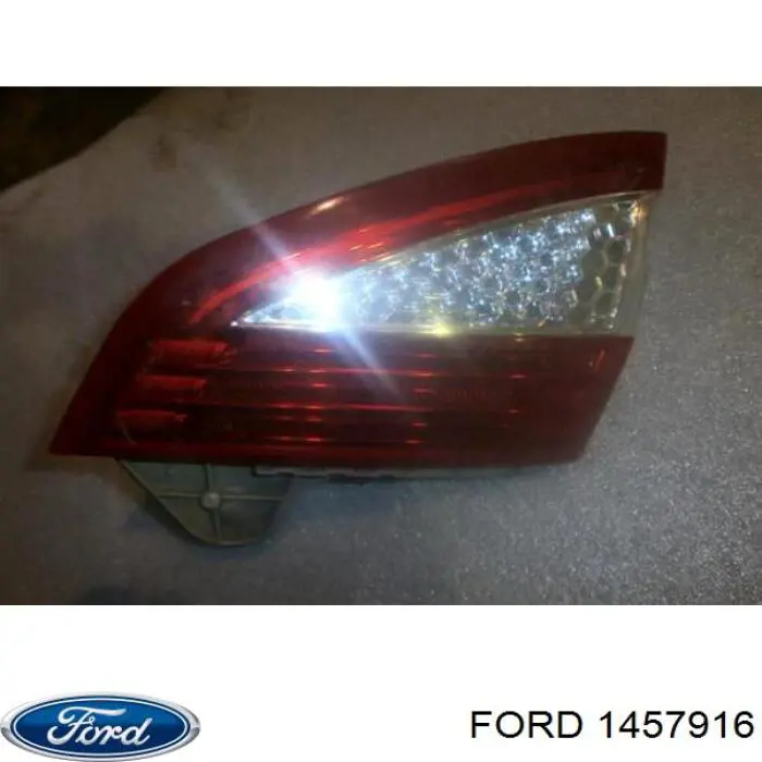 Comprar 1457916 Ford Piloto trasero interior derecho