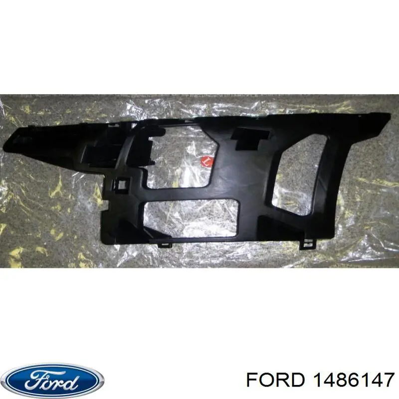1486147 Ford soporte de parachoques delantero izquierdo