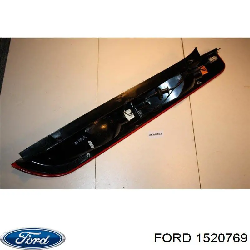 Piloto trasero izquierdo Ford 1520769 precio, desde 44,74 EUR