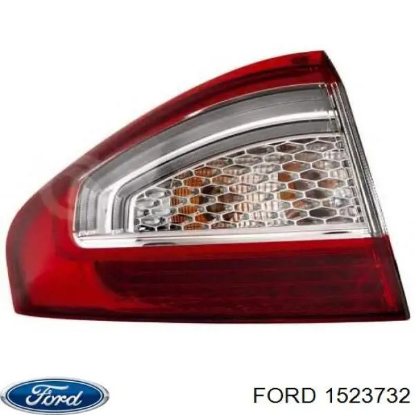 Piloto trasero exterior derecho Ford 1523732 precio, desde 88,57 EUR