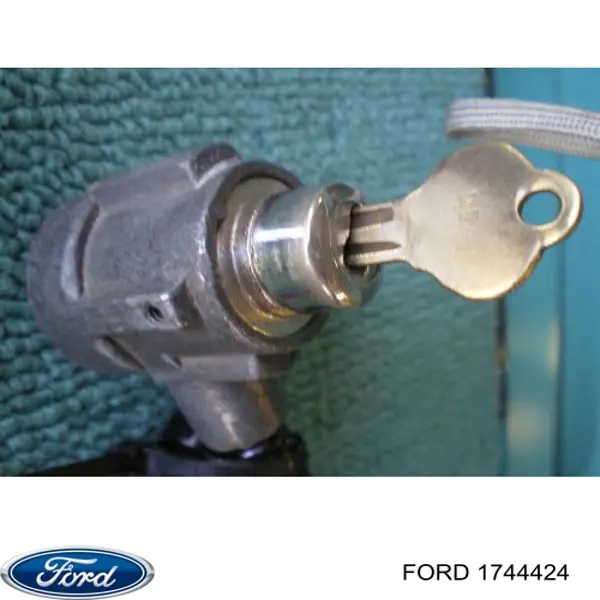 1744424 Ford ajuste del enfriador de aceite