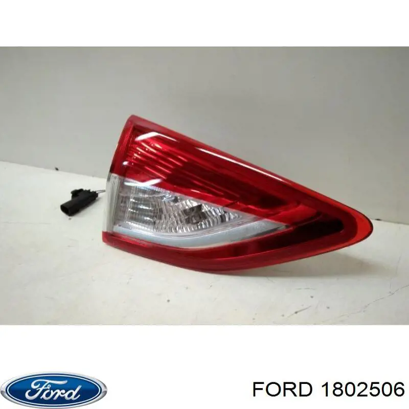 2070896 Ford Piloto trasero interior izquierdo