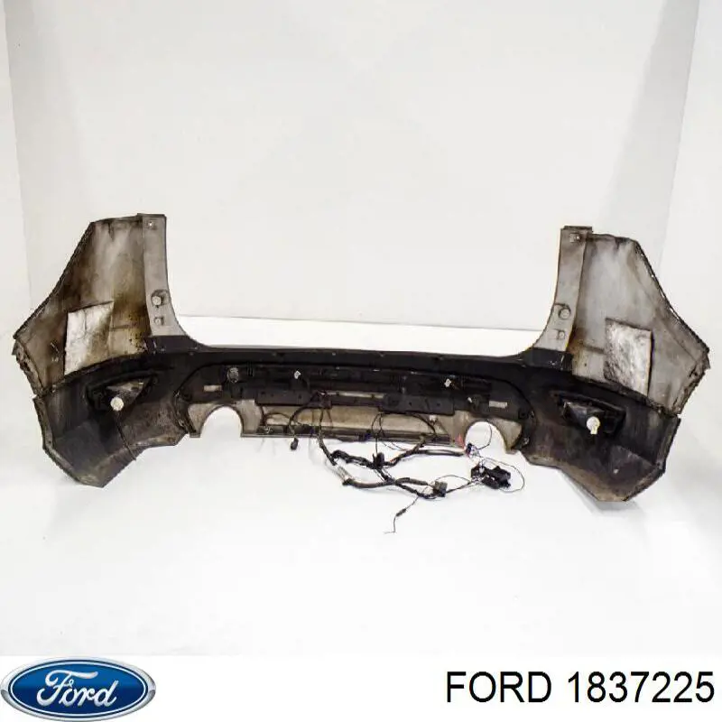 Paragolpes trasero Ford CV4417A895AG