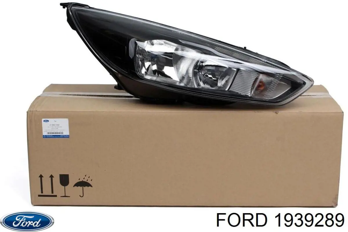 1939289 Ford faro derecho