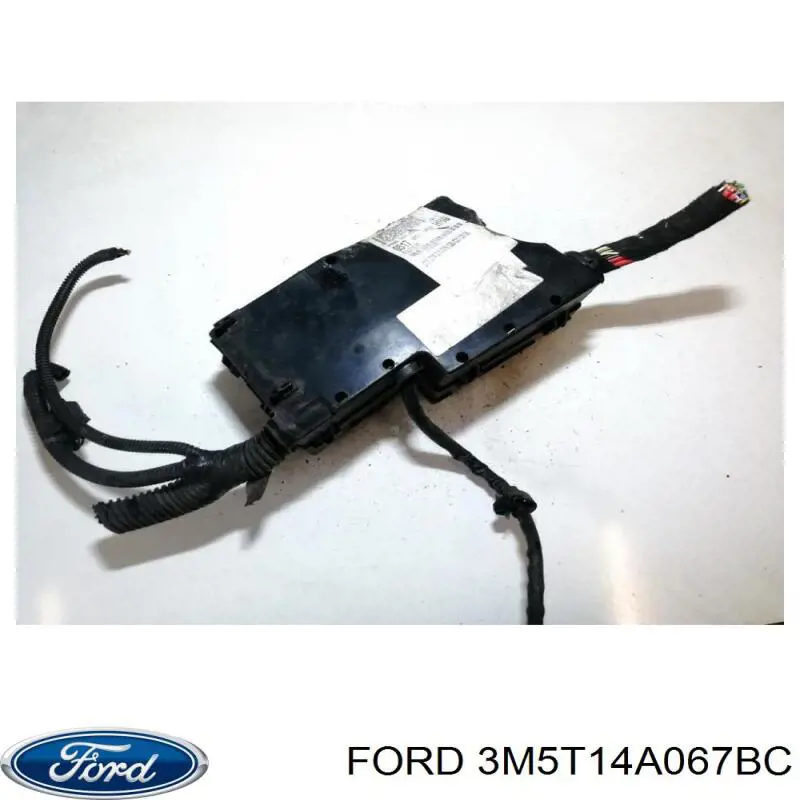 Caja de fusibles 3M5T14A067BC Ford