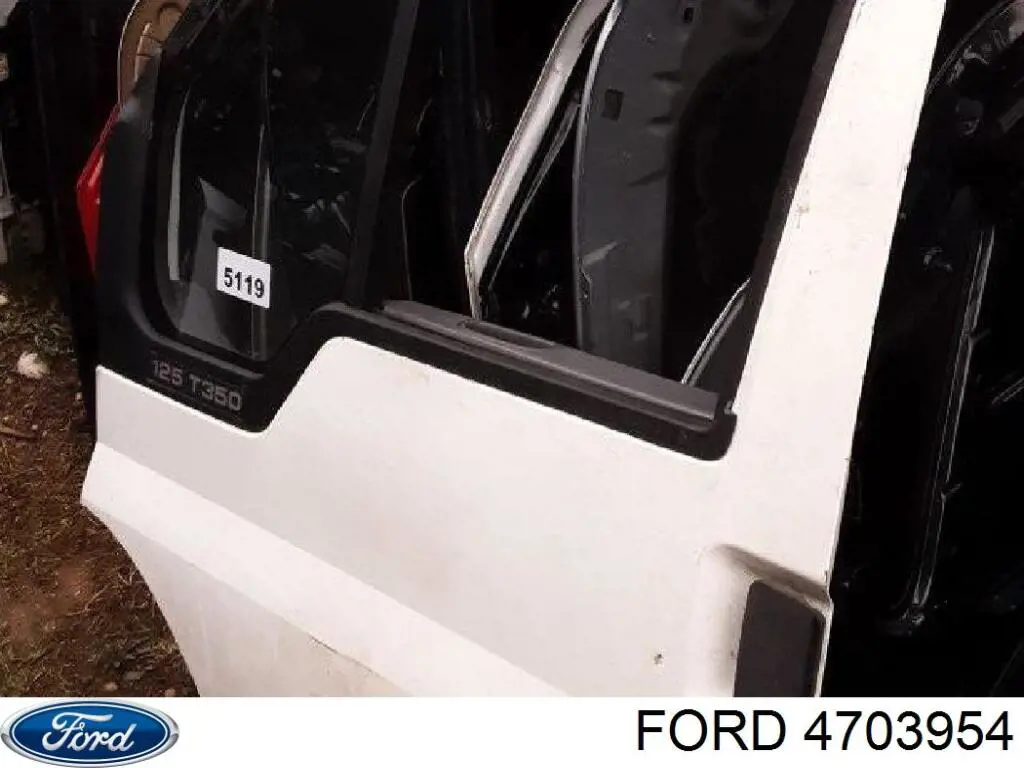 4703954 Ford puerta delantera izquierda