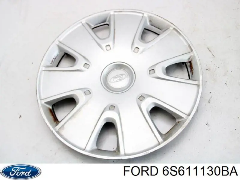 1358669 Ford Cubierta de la Llanta