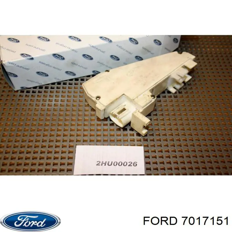 1015846 Ford