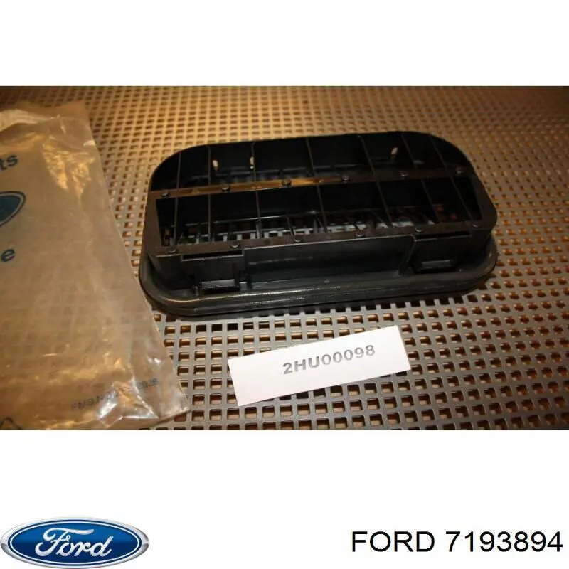 Rejilla de ventilación trasera del habitáculo Ford YF1A54280B62AE precio, desde 17,74 EUR