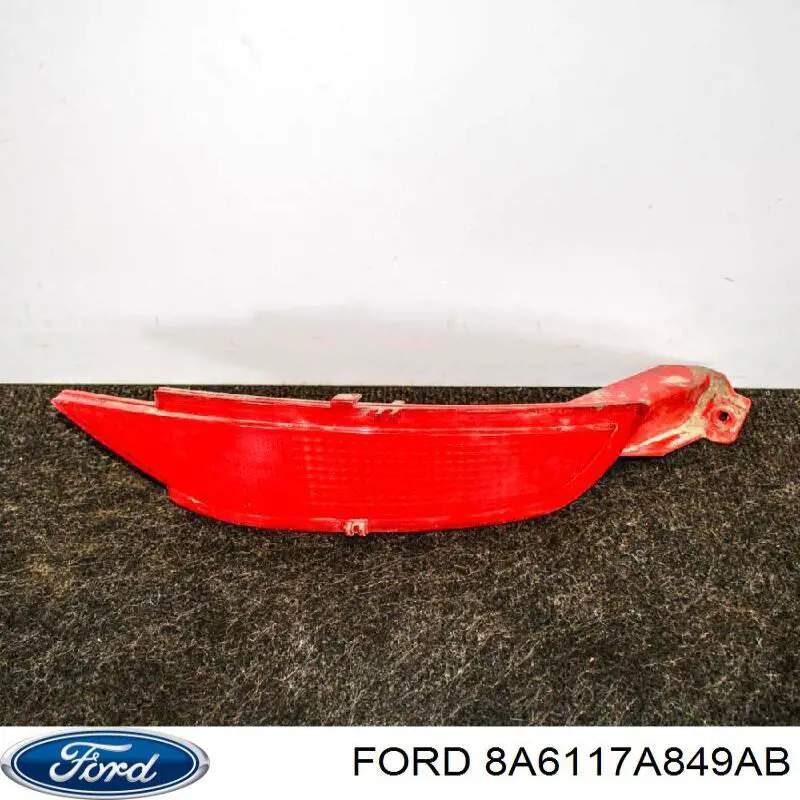 8A6117A849AB Ford reflector, parachoques trasero, derecho