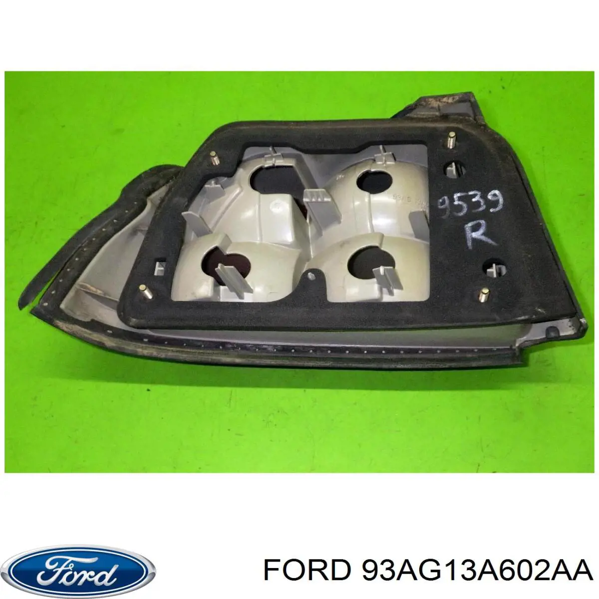 Piloto trasero derecho Ford 1052428 precio, desde 39,20 EUR