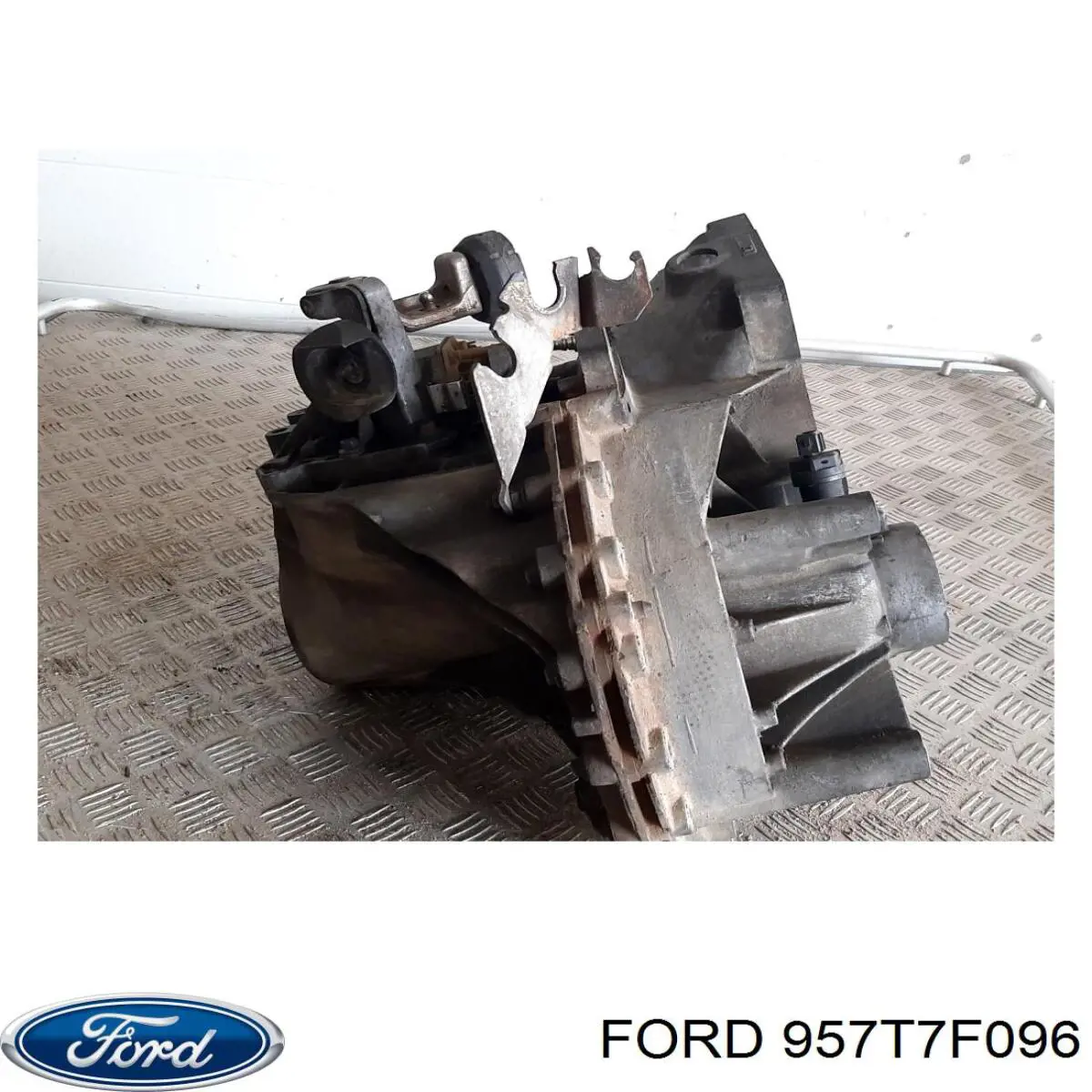 957T7F096 Ford caja de cambios mecánica, completa