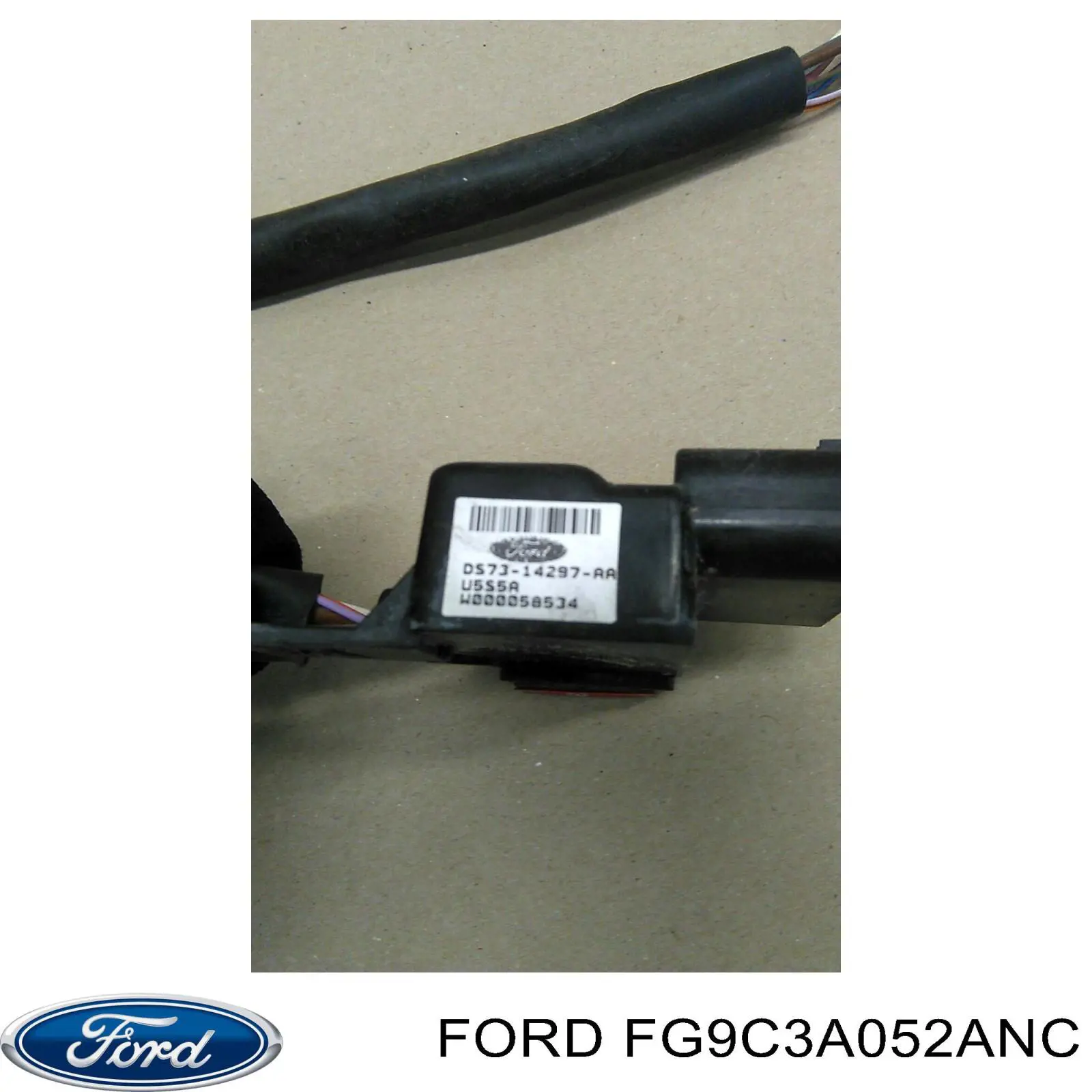 Brazo inferior derecho de la suspensión delantera FG9C3A052ANC Ford