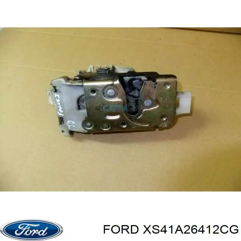 Cierre de la puerta trasera derecha Ford Focus 1 (DAW, DBW)