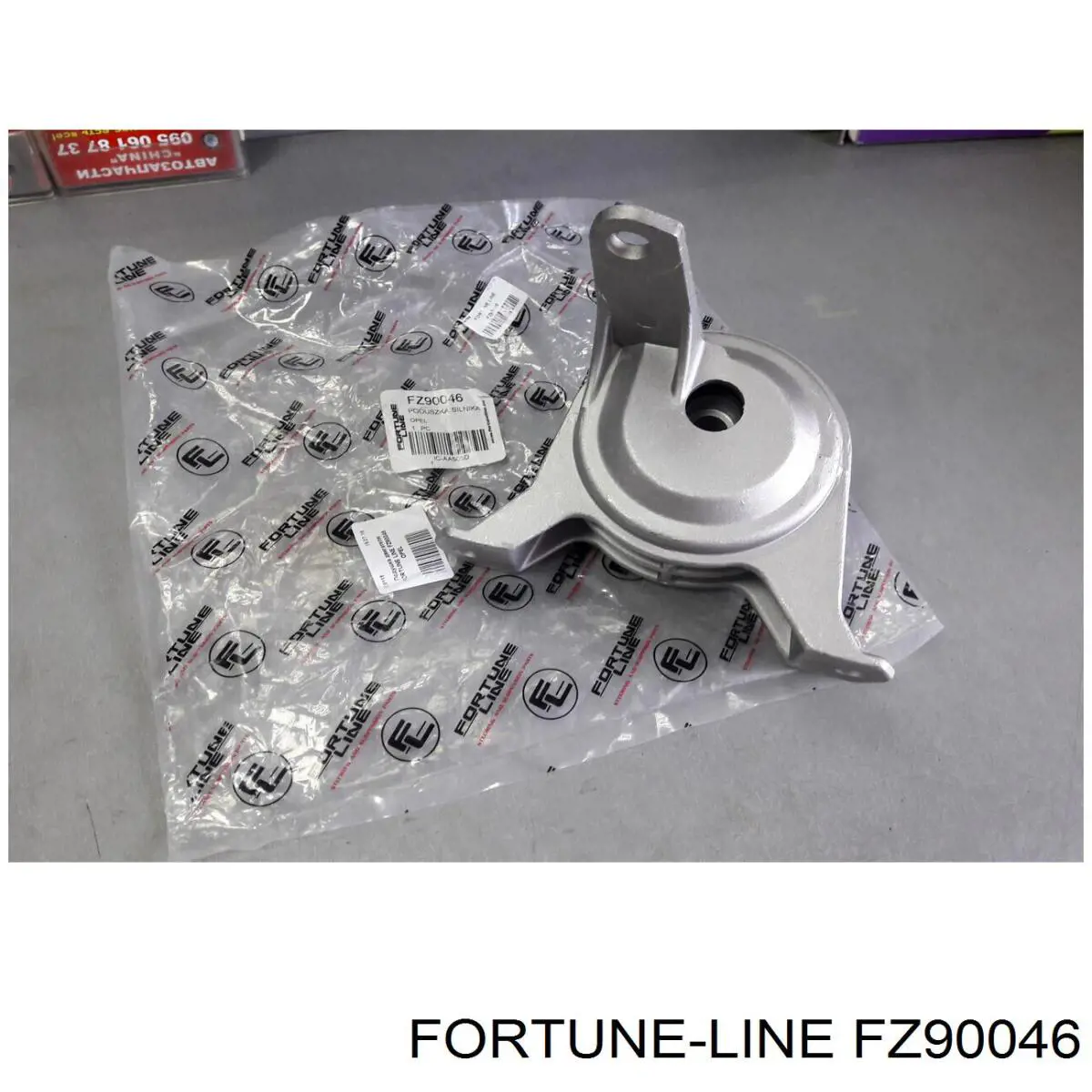 FZ90046 Fortune Line soporte de motor derecho