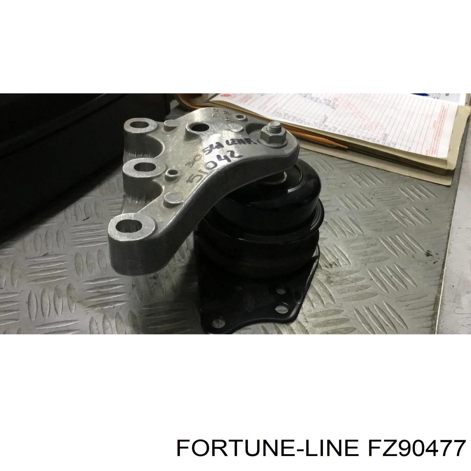 FZ90477 Fortune Line soporte de motor derecho