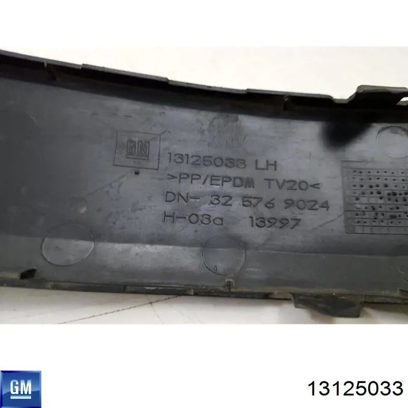 13125033 General Motors moldura de parachoques trasero izquierdo