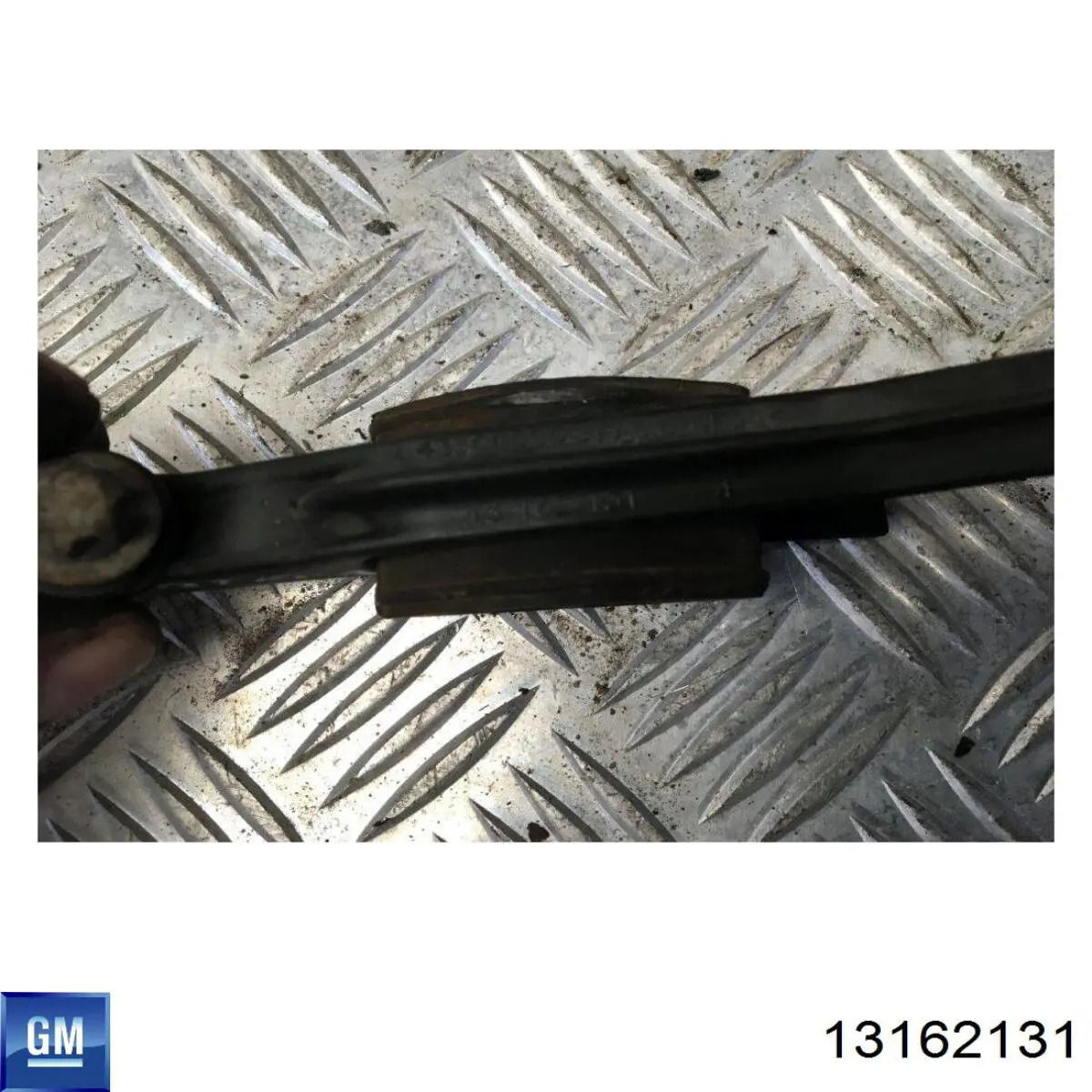 Soporte superior del radiador General Motors 13162131 precio, desde 7,10 EUR