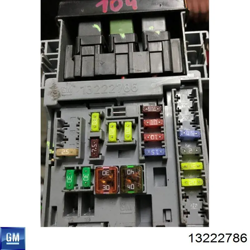 Caja fusibles General Motors 13222786 precio, desde 49,37 EUR