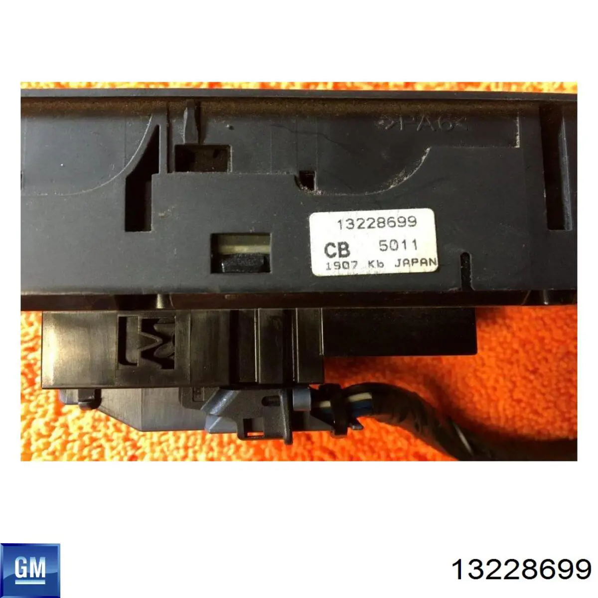 Interruptor de elevalunas delantera izquierda 13228699 General Motors