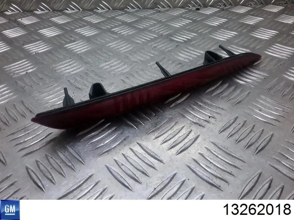 Comprar 13262018 Opel Reflector del parachoques trasero derecho