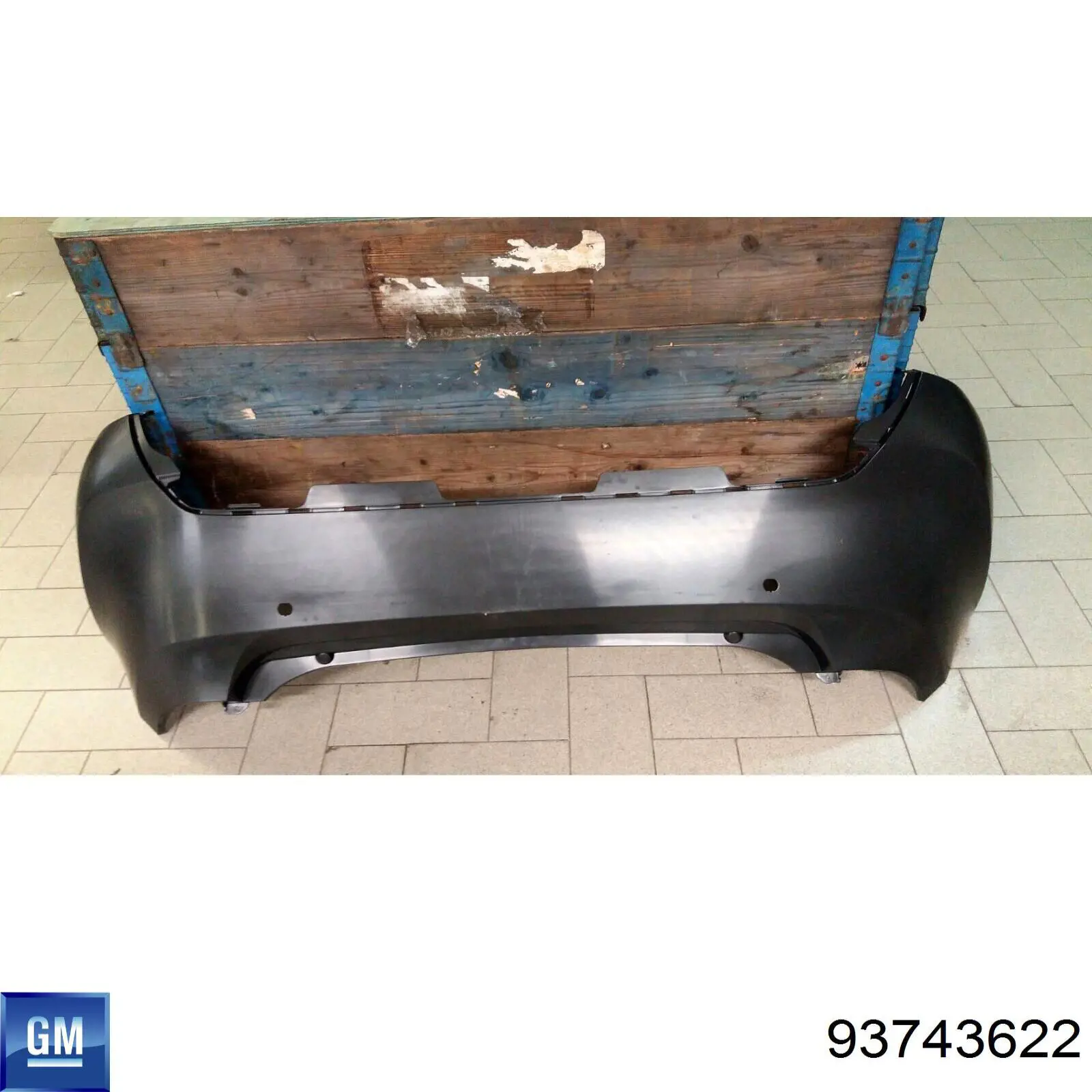 Comprar 93744489 General Motors Defensa delantera