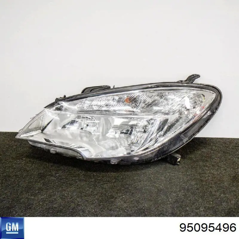 Faro izquierdo 95095496 General Motors