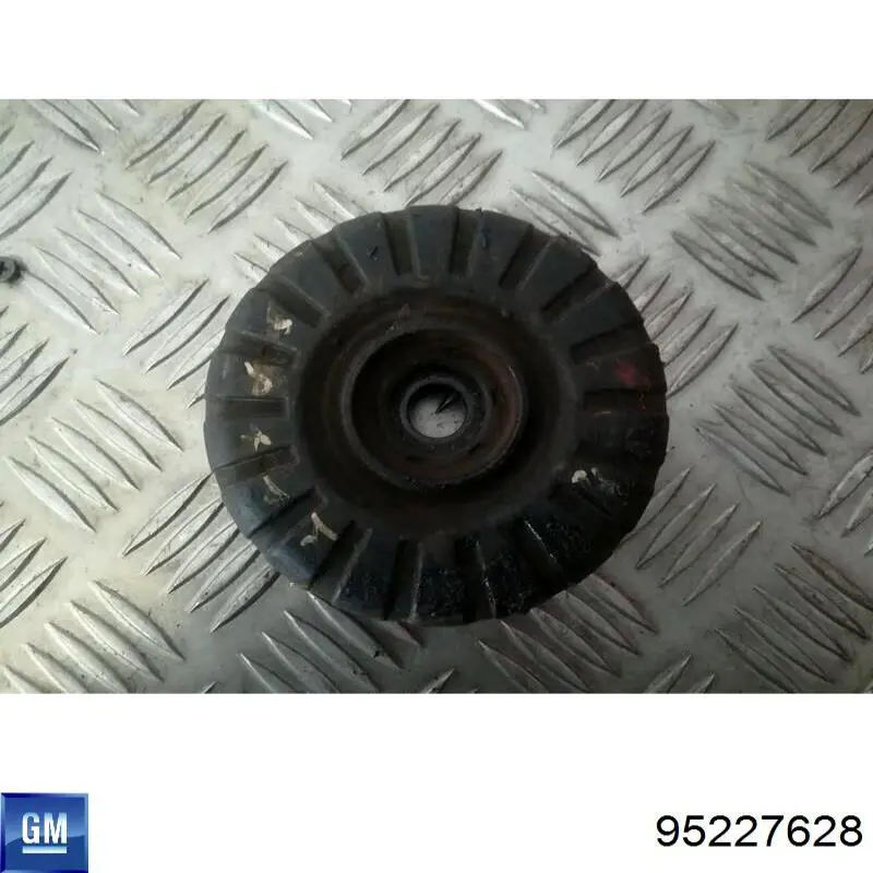 Soporte del amortiguador delantero General Motors 95227628 precio, desde 27,72 EUR