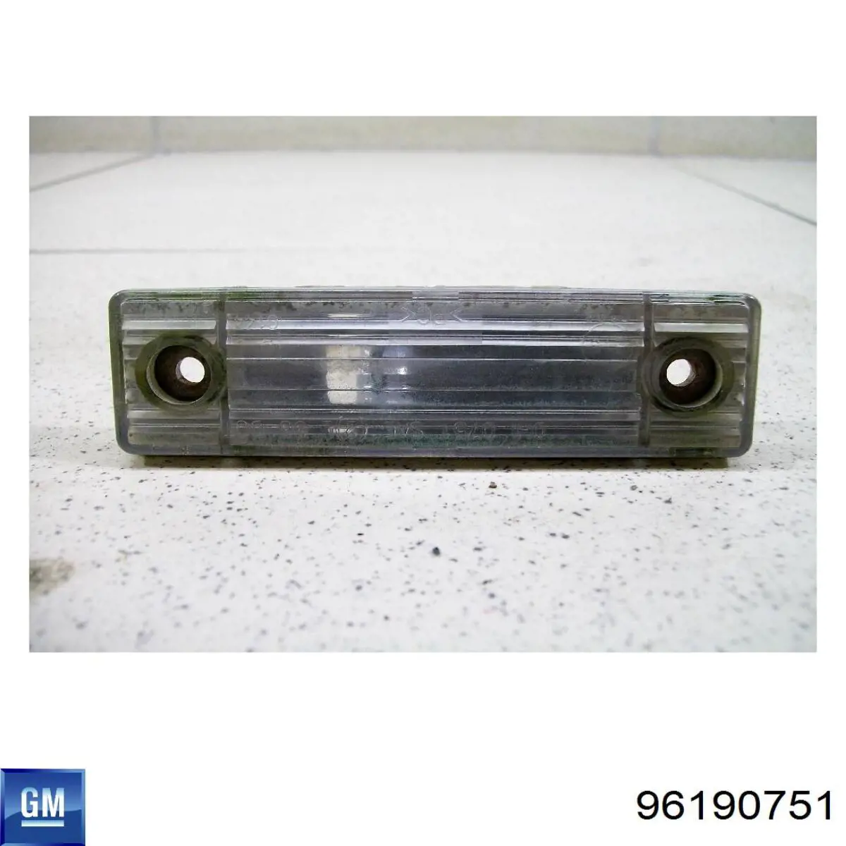 Lampara de matricula General Motors 95383431 precio, desde 34,85 EUR
