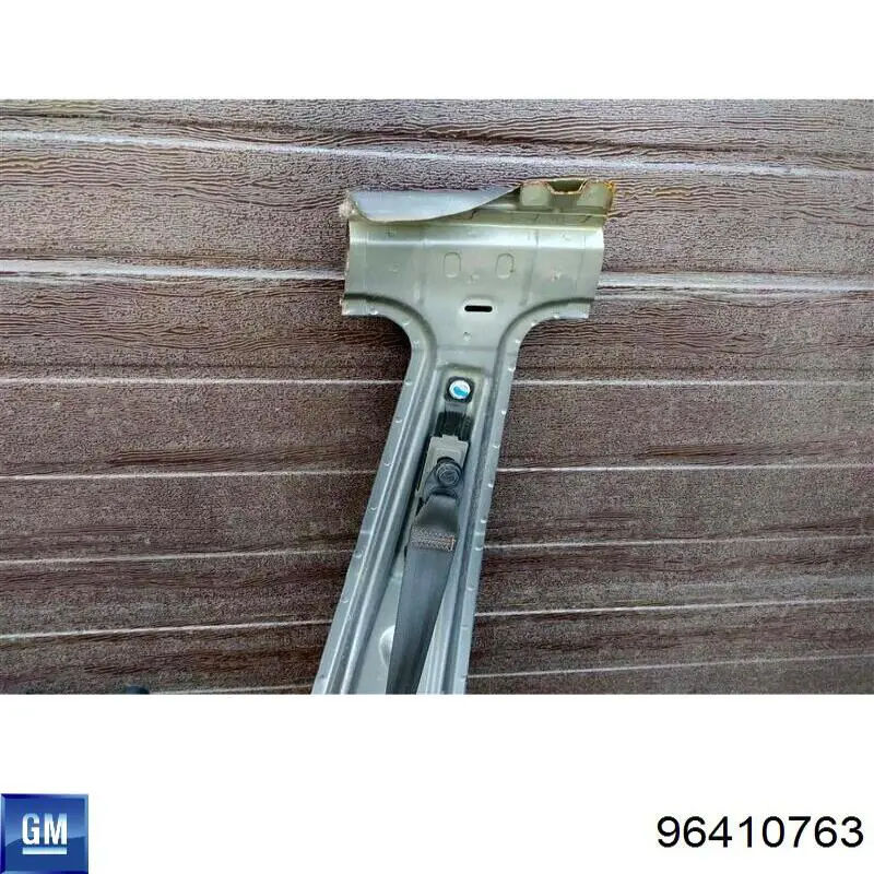 Umbral exterior derecho General Motors 96410763 precio, desde  EUR
