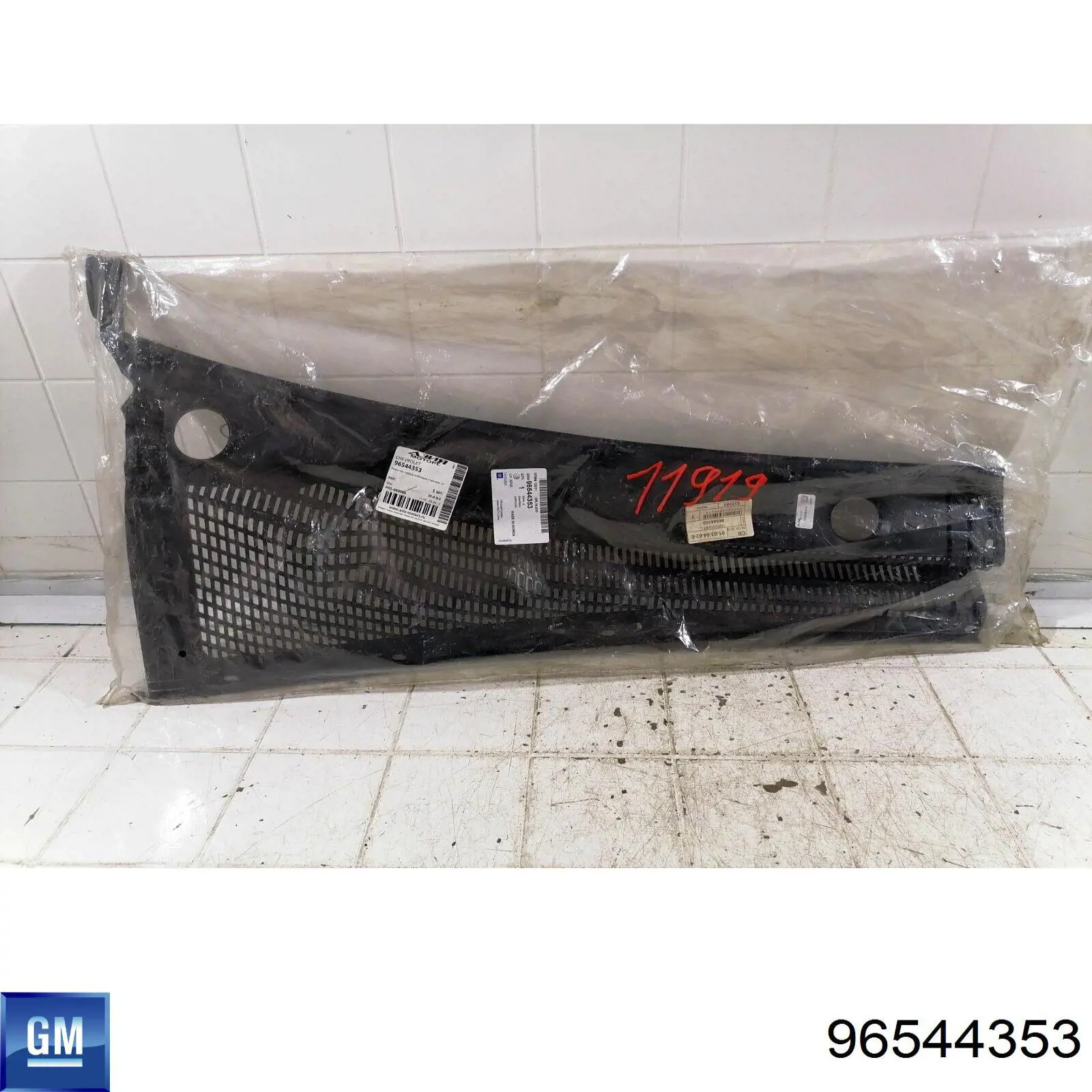 Comprar 96544353 General Motors Rejilla izquierda de limpiaparabrisas