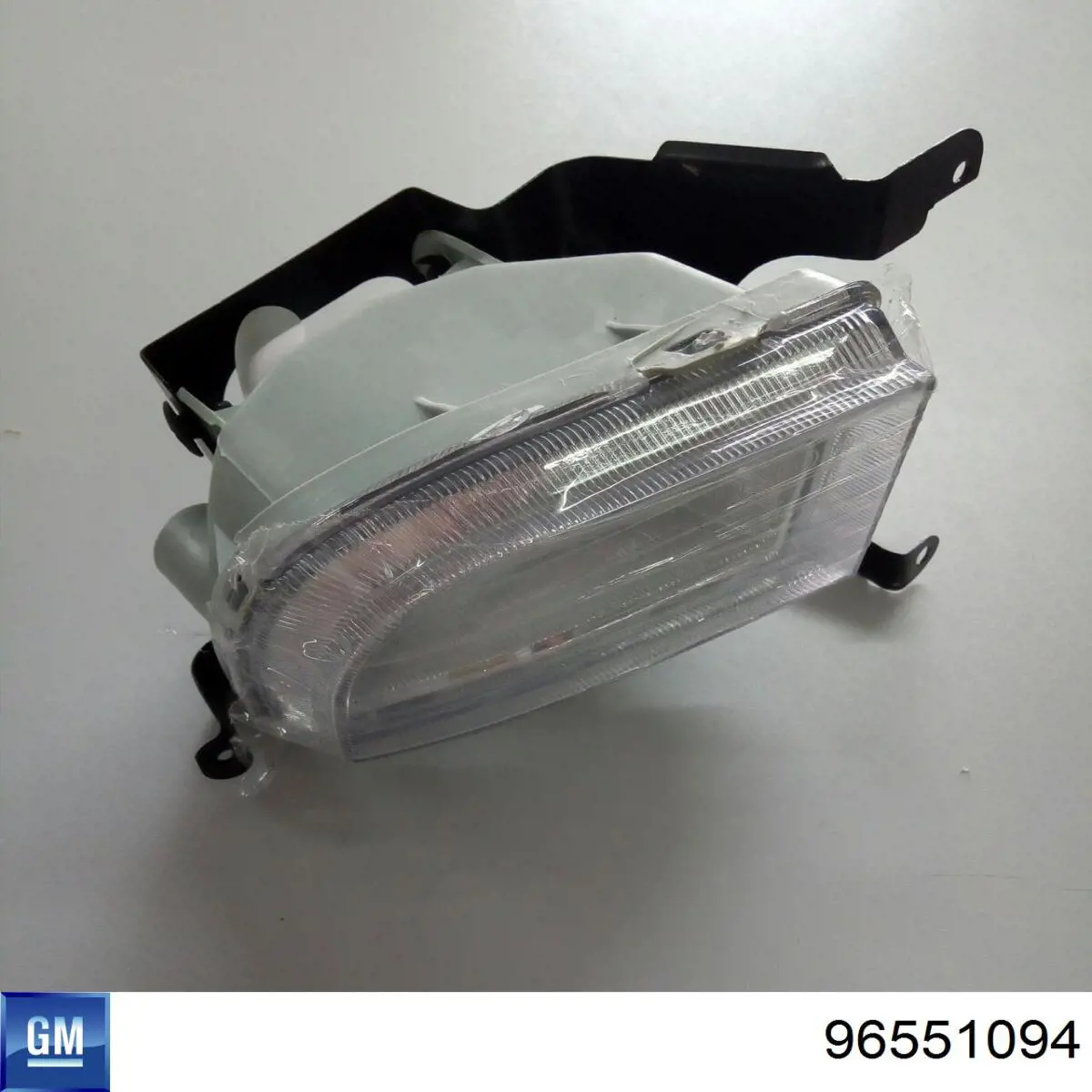 Faro antiniebla derecho General Motors 96551094 precio, desde 27,59 EUR